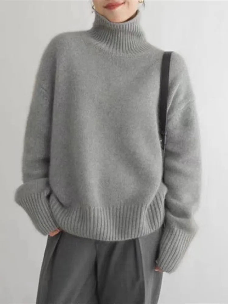 Chloe - Turtle Neck