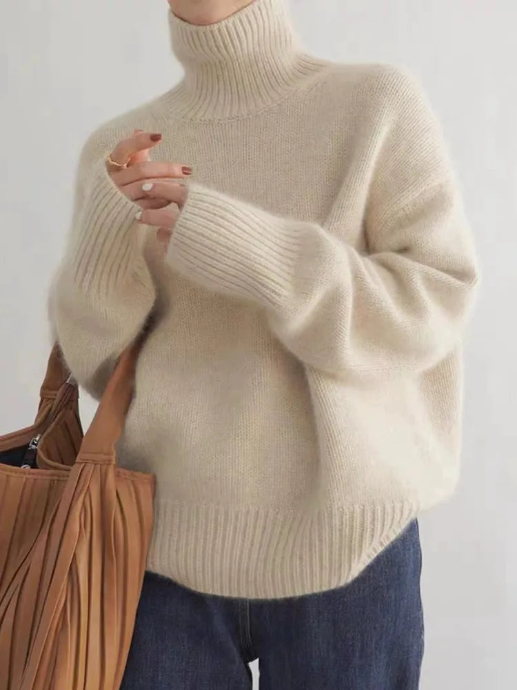 Chloe - Turtle Neck