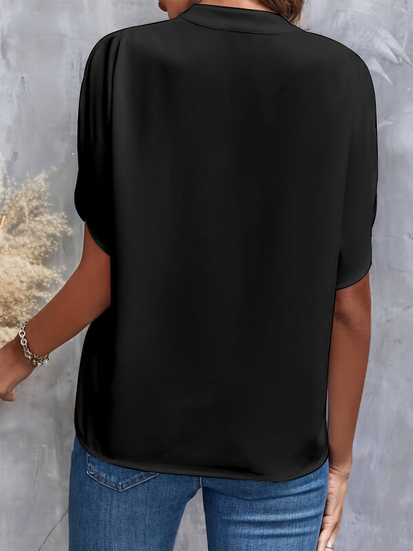 Olivia - Elegant Blouse